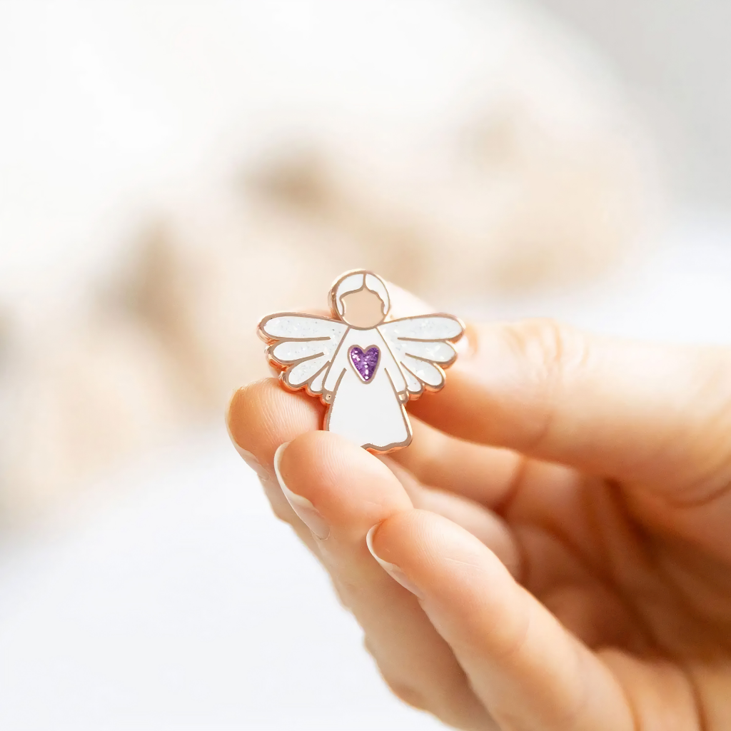 Keepsake Pin - Angel Of Prayer